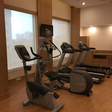 Lemon Tree Hotel, Sector 60, Gurugram Гургаон Екстериор снимка