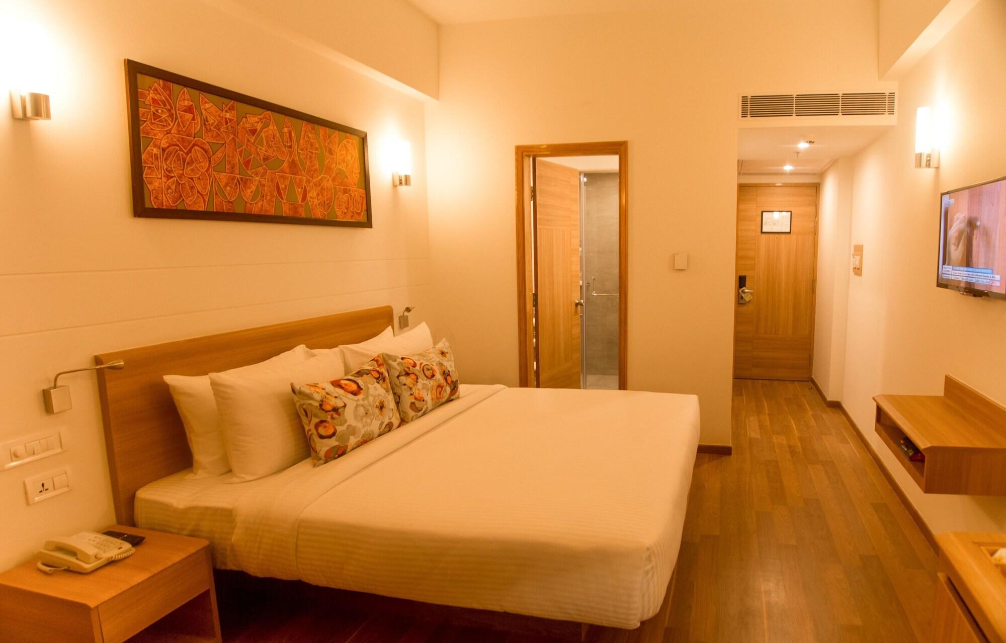 Lemon Tree Hotel, Sector 60, Gurugram Гургаон Екстериор снимка