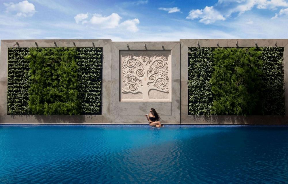 Lemon Tree Hotel, Sector 60, Gurugram Гургаон Екстериор снимка