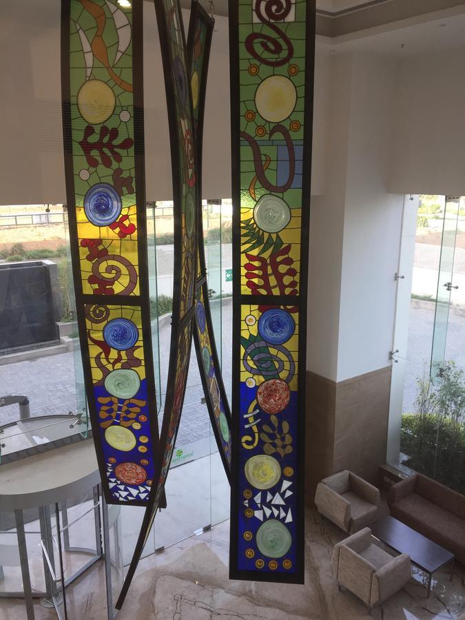 Lemon Tree Hotel, Sector 60, Gurugram Гургаон Екстериор снимка