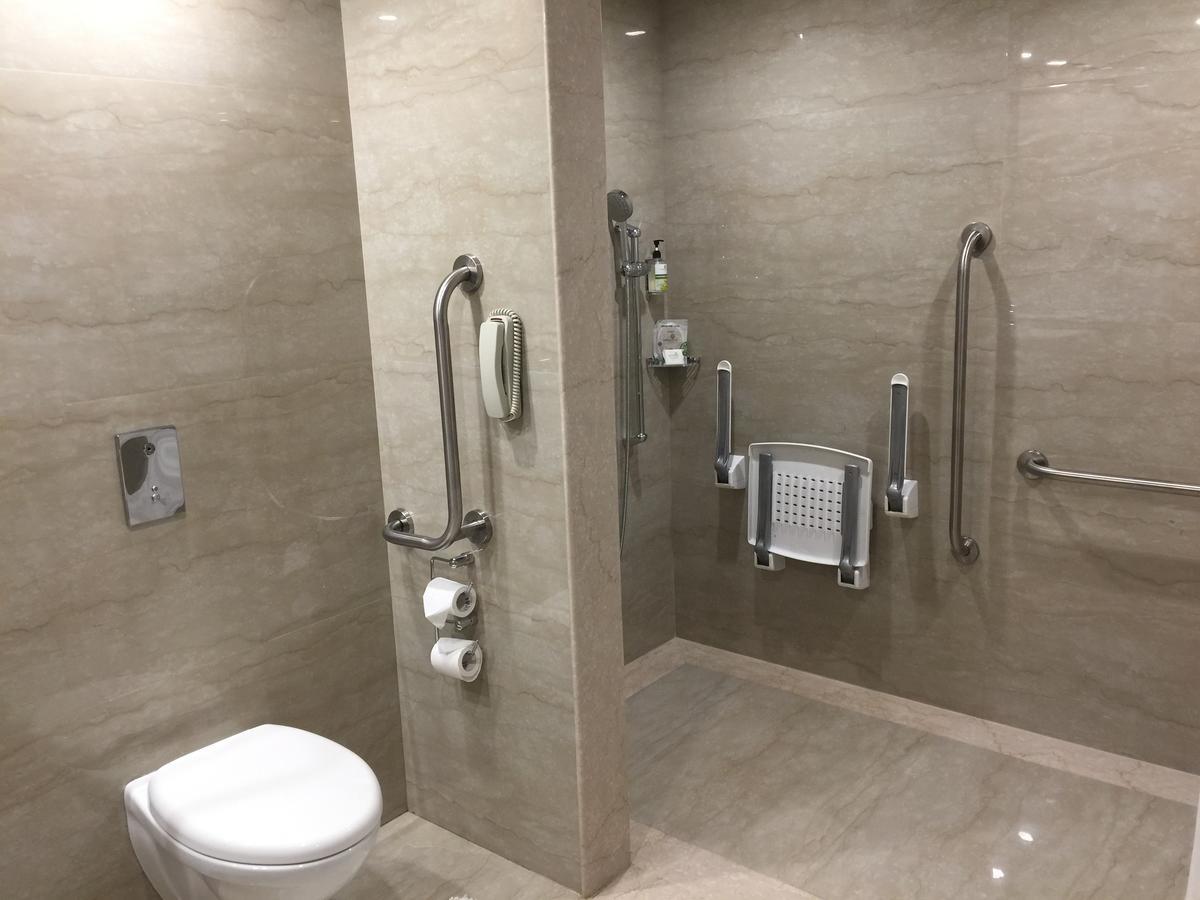 Lemon Tree Hotel, Sector 60, Gurugram Гургаон Екстериор снимка