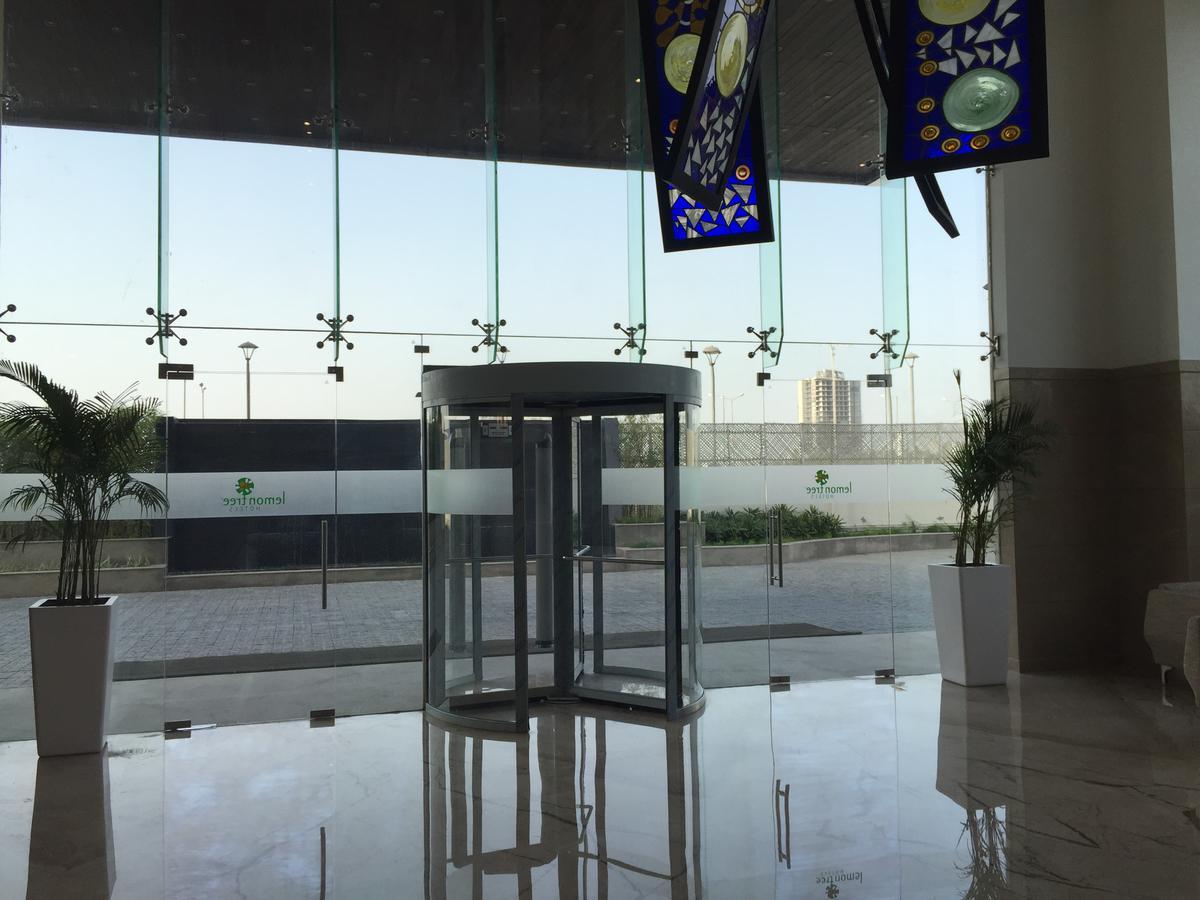 Lemon Tree Hotel, Sector 60, Gurugram Гургаон Екстериор снимка